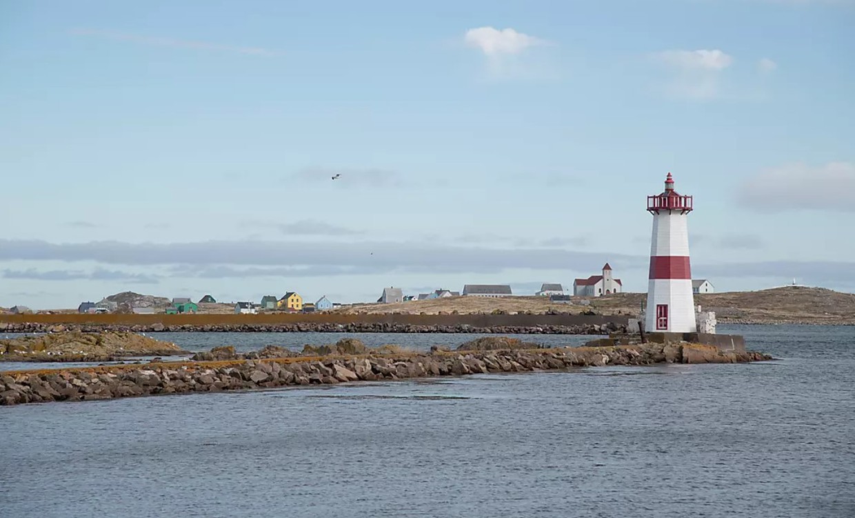 Expedition from Greenland to Canada via Saint Pierre and Miquelon