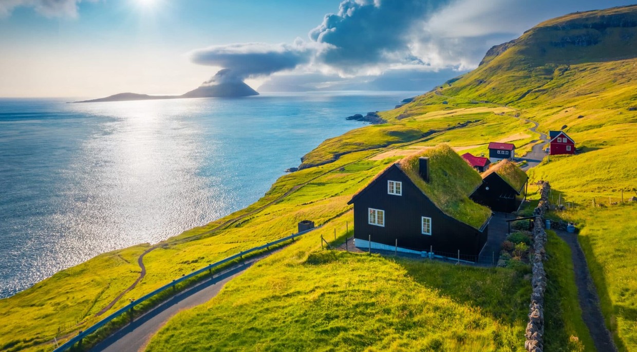 Historic Trails & Wilderness: Scotland, Faroes & Iceland Expedition Cruise